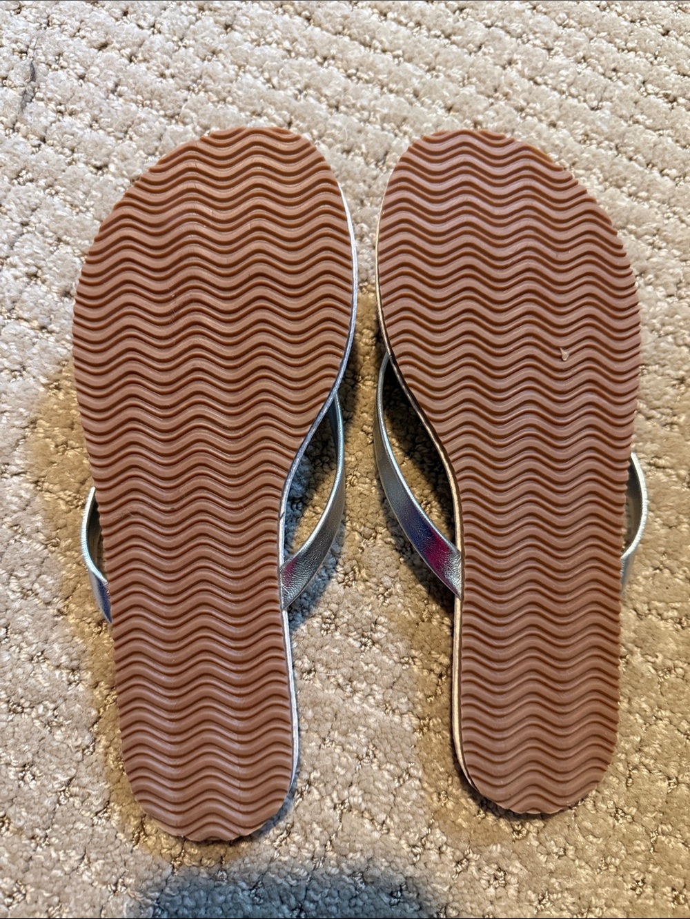 J. Crew Girls Metallic Thong Sandals New - Picture 2 of 4